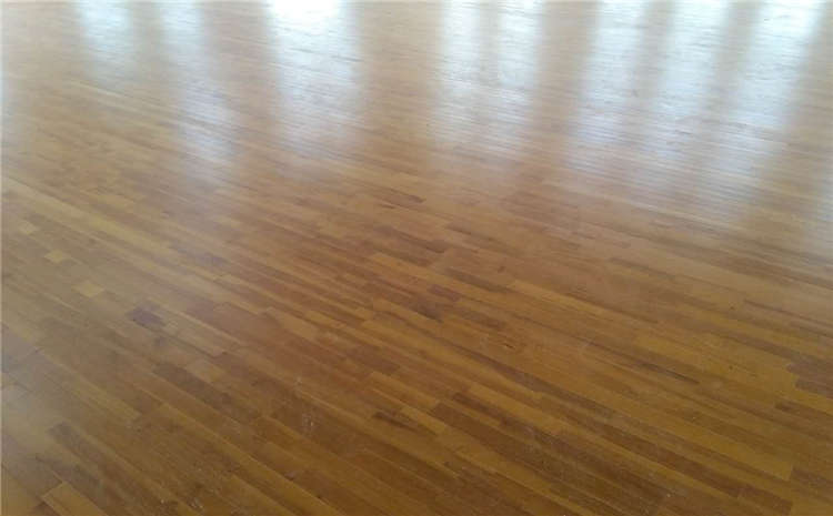 室內(nèi)體育館專(zhuān)用實(shí)木地板怎么選購(gòu)合適？